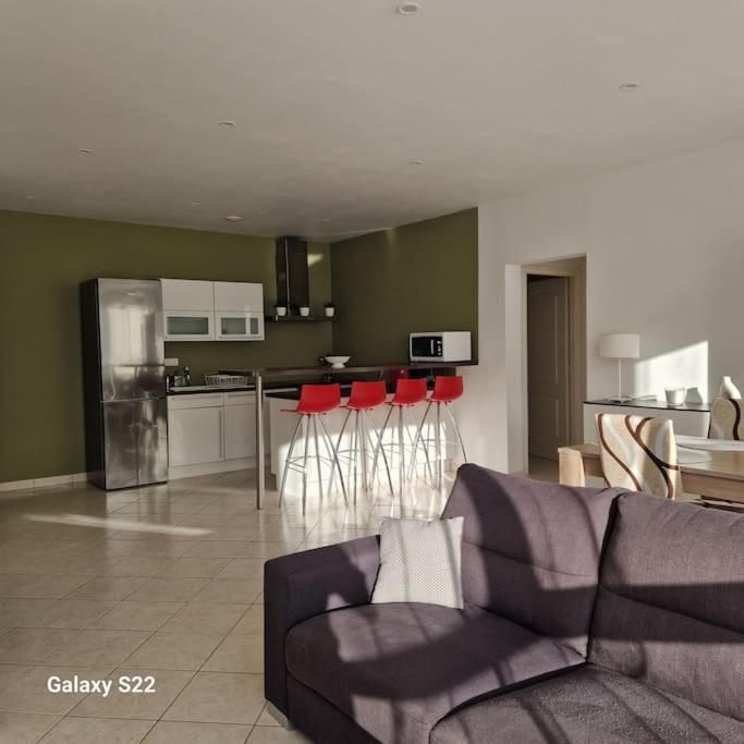 Appartement Spacieux T3 Lumineux Avec Balneo A 5min De La Gare *